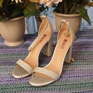 IDIFU Sparkling Silver Block Heels